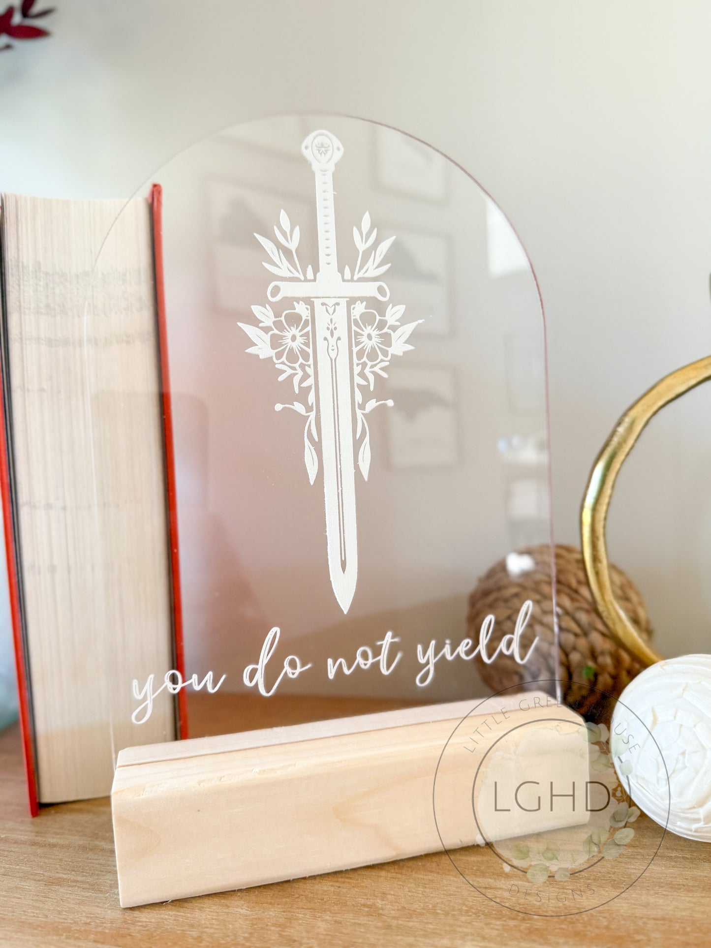 You Do Not Yield Shelf Sitter โ Throne of Glass Inspired Decor | Aelin Fireheart Sign | Sarah J Maas Bookshelf Gift | BookTok Romantasy