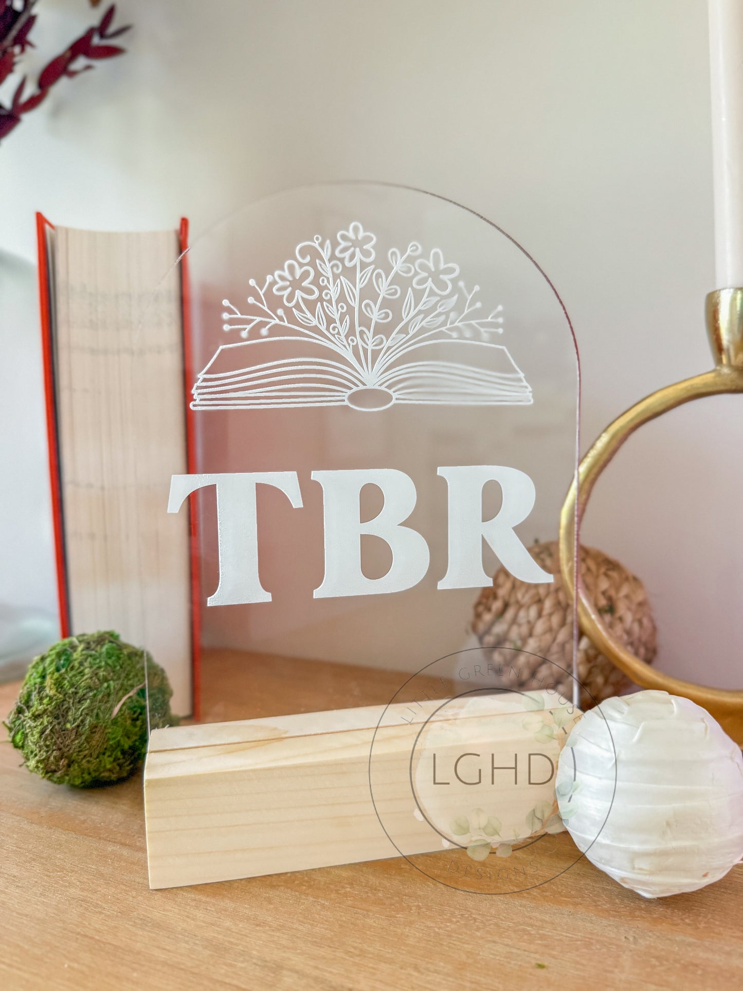 TBR Shelf Sitter – Laser Engraved “To Be Read” Bookish Sign | Bookshelf Decor for Book Lovers | BookTok Romantasy Gift